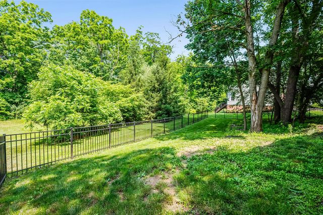 933 Creek Run Court, Westerville, OH 43081