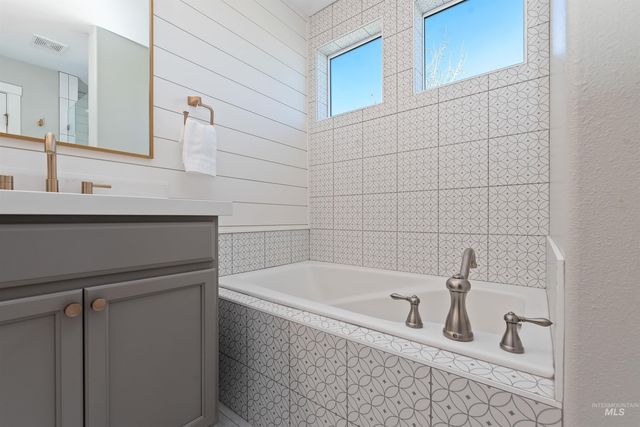 2610 N Snowbell Rd, Kuna, ID 83634