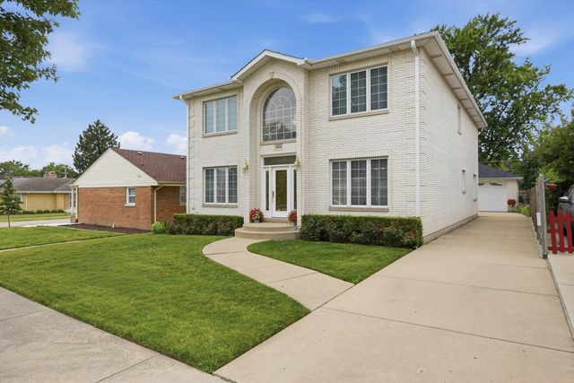 7806 N Octavia Avenue, Niles, IL 60714