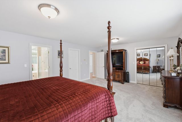 7806 N Octavia Avenue, Niles, IL 60714