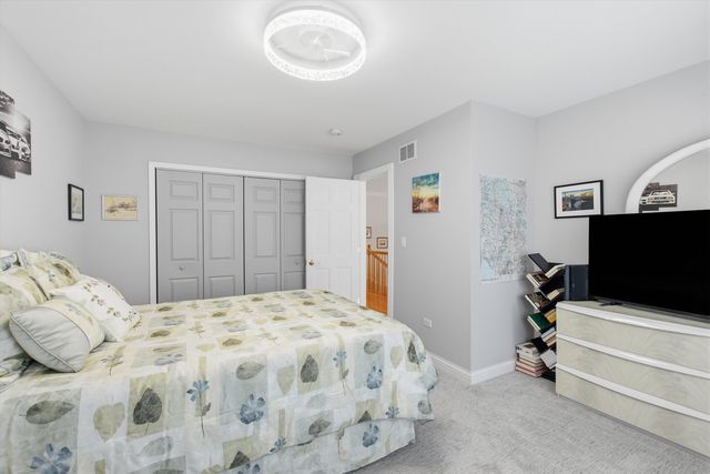 7806 N Octavia Avenue, Niles, IL 60714
