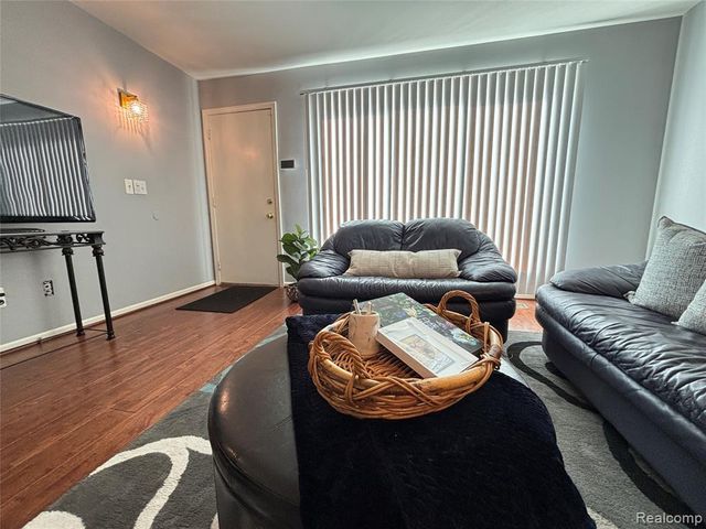 1217 Woodbridge Street 164, Saint Clair Shores, MI 48080