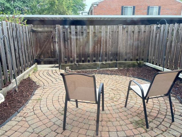 1217 Woodbridge Street 164, Saint Clair Shores, MI 48080