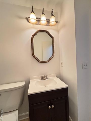 1217 Woodbridge Street 164, Saint Clair Shores, MI 48080