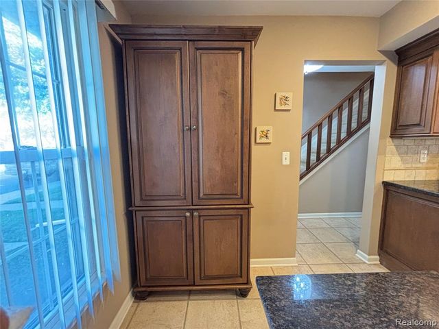 1217 Woodbridge Street 164, Saint Clair Shores, MI 48080