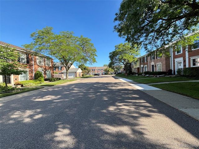 1217 Woodbridge Street 164, Saint Clair Shores, MI 48080