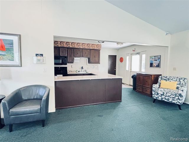 1217 Woodbridge Street 164, Saint Clair Shores, MI 48080