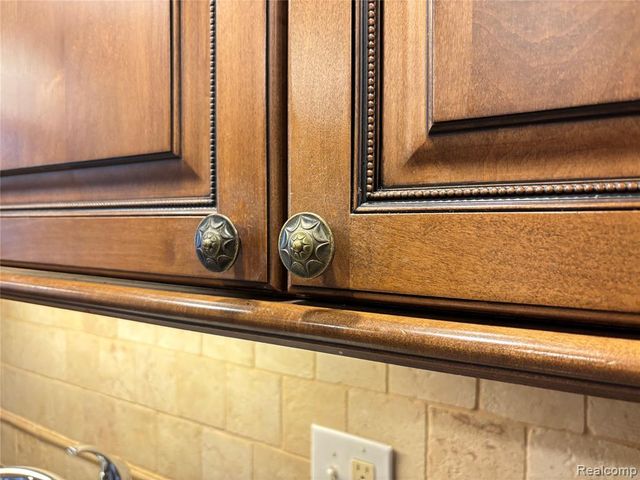 1217 Woodbridge Street 164, Saint Clair Shores, MI 48080