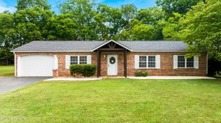 750 Foster Drive, Lenoir City, TN 37772