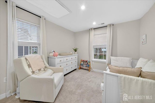 66 American Way 266, Aberdeen, NJ 07721