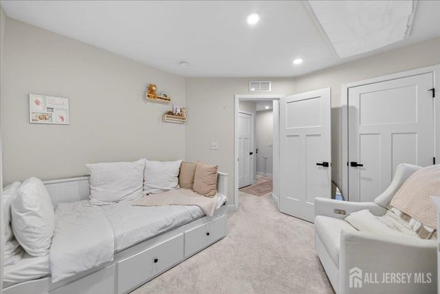 66 American Way 266, Aberdeen, NJ 07721