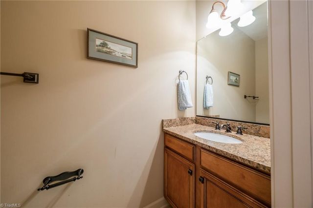 5209 SUNNY BROOK Court, Clemmons, NC 27012