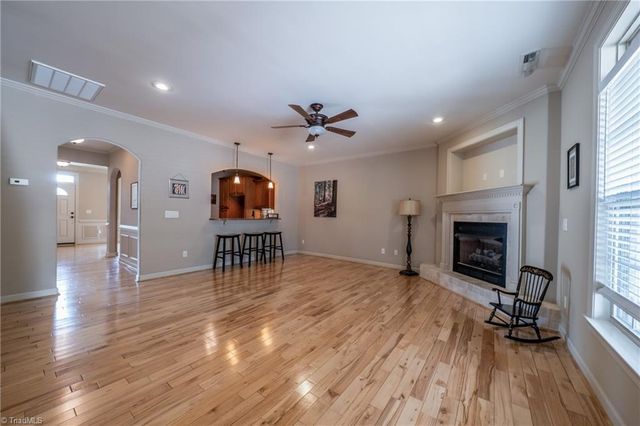 5209 SUNNY BROOK Court, Clemmons, NC 27012
