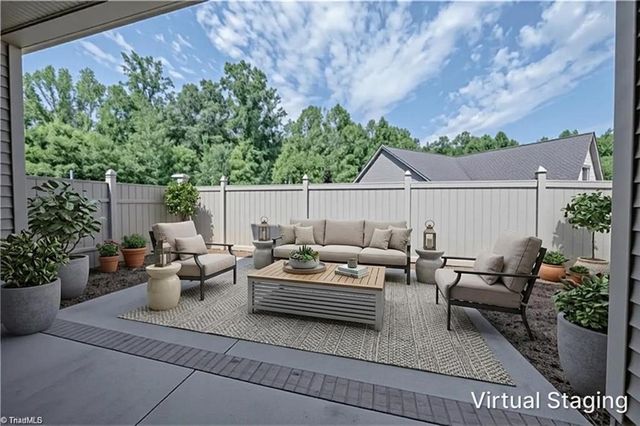 5209 SUNNY BROOK Court, Clemmons, NC 27012