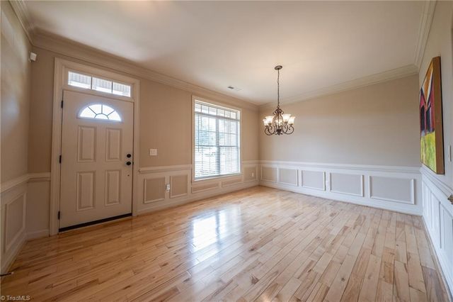 5209 SUNNY BROOK Court, Clemmons, NC 27012