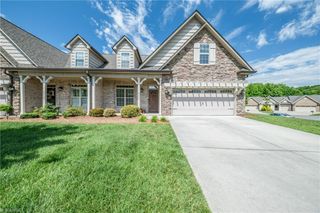 5209 SUNNY BROOK Court, Clemmons, NC 27012