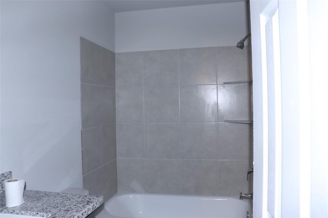 9199 Inwood, Willis, TX 77318