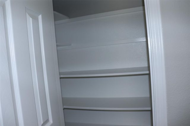 9199 Inwood, Willis, TX 77318