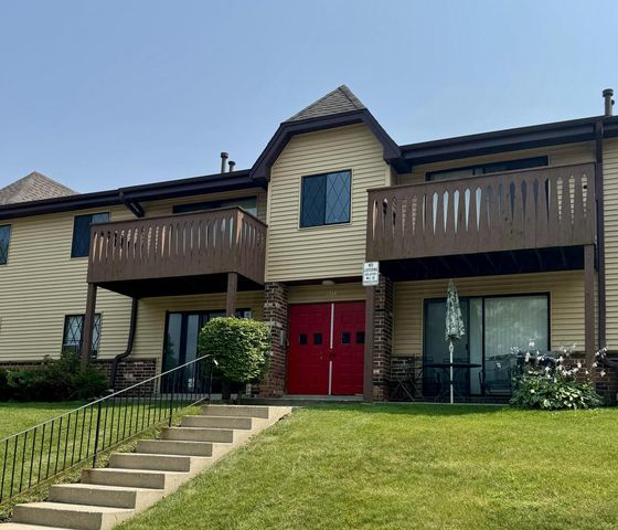 6051 W Port AVENUE #204, Milwaukee, WI 53223