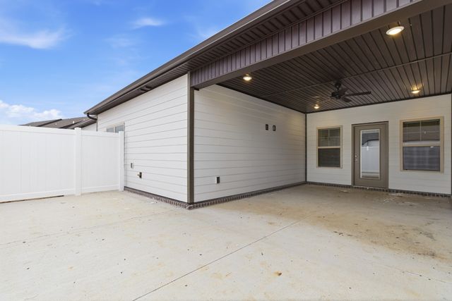 1425 Suzanne Drive, Murfreesboro, TN 37128