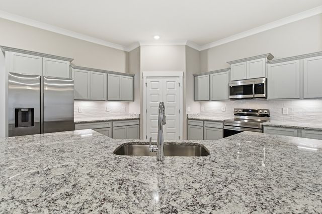 1425 Suzanne Drive, Murfreesboro, TN 37128