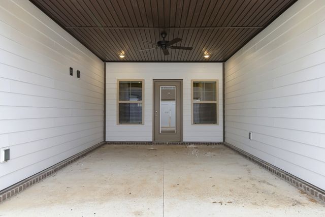 1425 Suzanne Drive, Murfreesboro, TN 37128