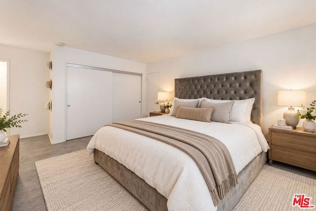 1250 N Kings Road 504, West Hollywood, CA 90069