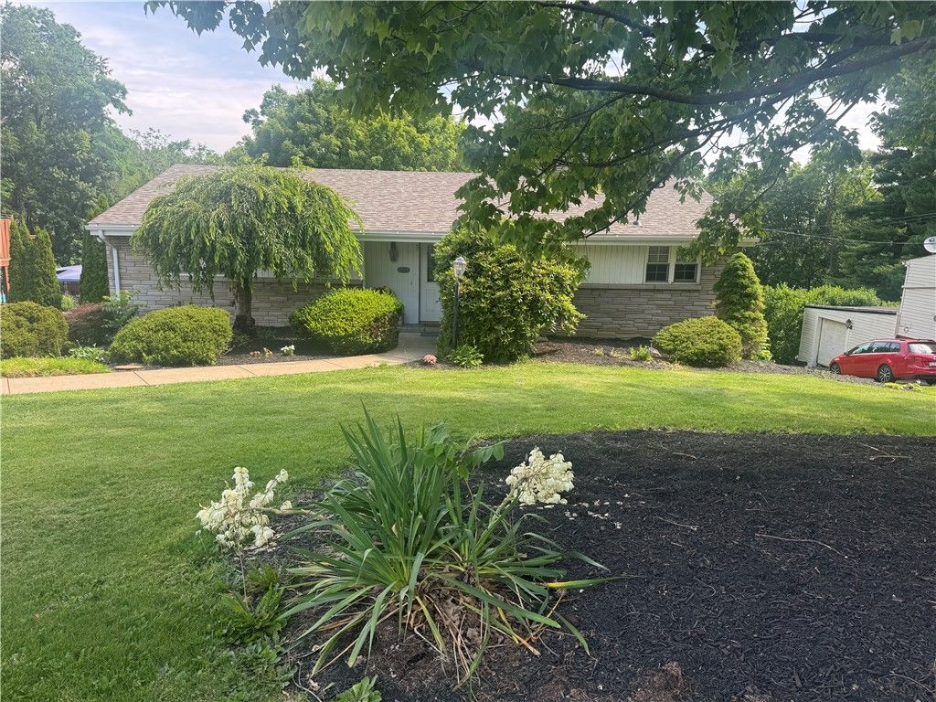 257 JOHNSTON ROAD, Upper St Clair, PA 15241