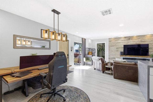 30 Crossings Circle G, Boynton Beach, FL 33435