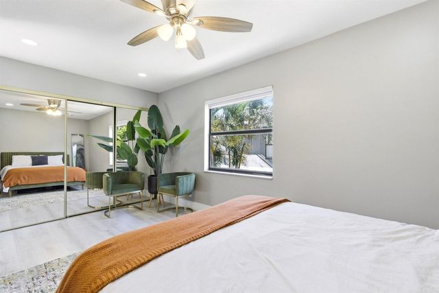 30 Crossings Circle G, Boynton Beach, FL 33435