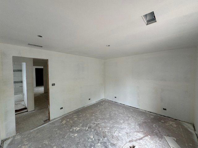 1608 S 5th Avenue, Maywood, IL 60153