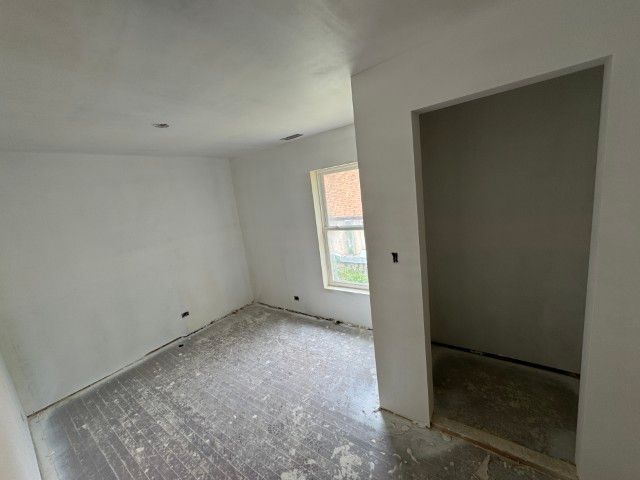 1608 S 5th Avenue, Maywood, IL 60153