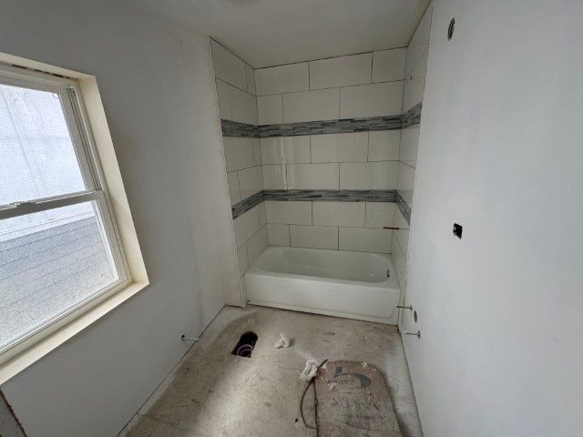 1608 S 5th Avenue, Maywood, IL 60153