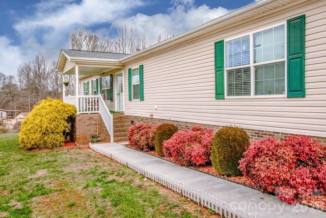 161 Hidden Brook Drive, Statesville, NC 28677