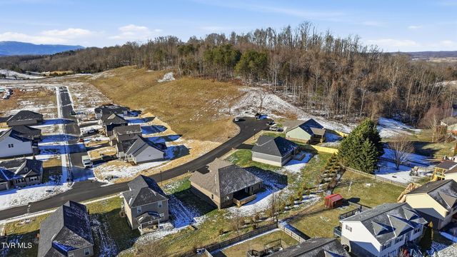 560 Catalina Court, Jonesborough, TN 37659