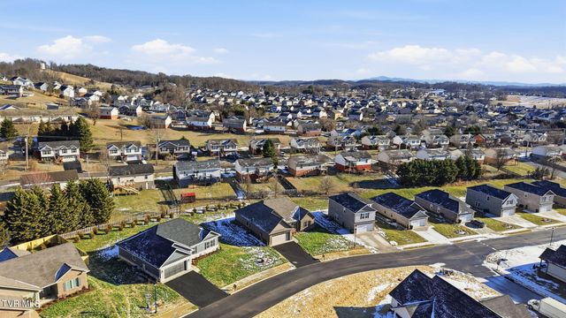 560 Catalina Court, Jonesborough, TN 37659