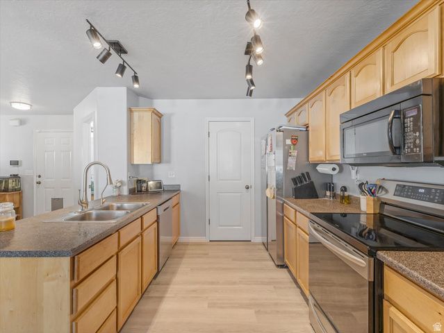 13126 S PIONEER PARK DR, Herriman, UT 84096