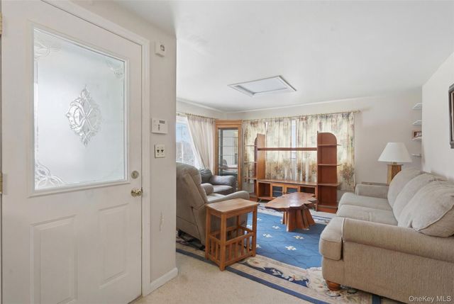 26 St Georges Avenue, Monroe, NY 10950