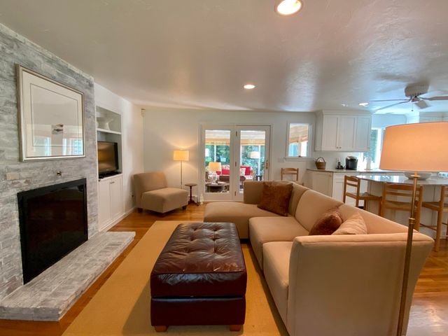 263 Oxford Drive, Cotuit, MA 02635