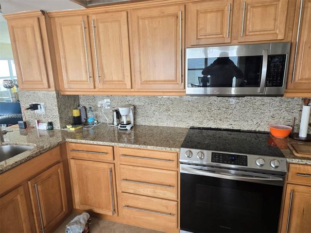 3550 NE Galt Ocean Dr 501, Fort Lauderdale, FL 33308