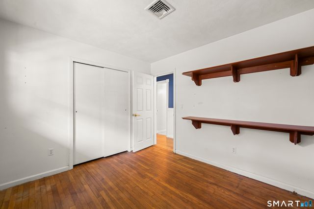 846 Vauxhall St Extension, Waterford, CT 06375