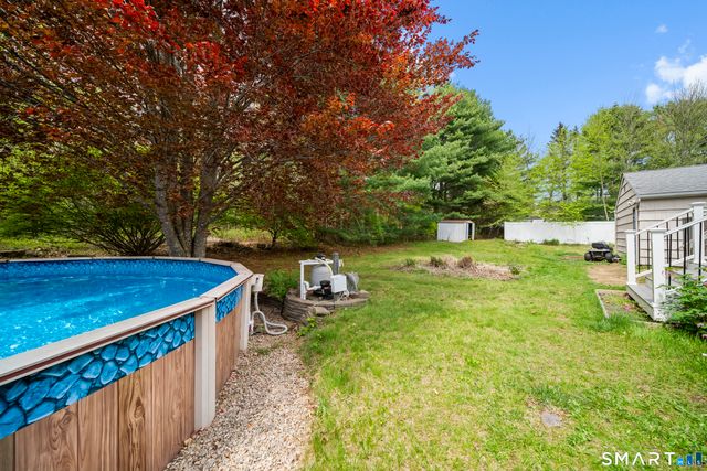 846 Vauxhall St Extension, Waterford, CT 06375