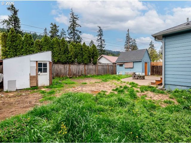 46822 SUNSET Ave, Westfir, OR 97492