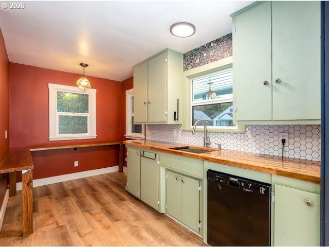 46822 SUNSET Ave, Westfir, OR 97492