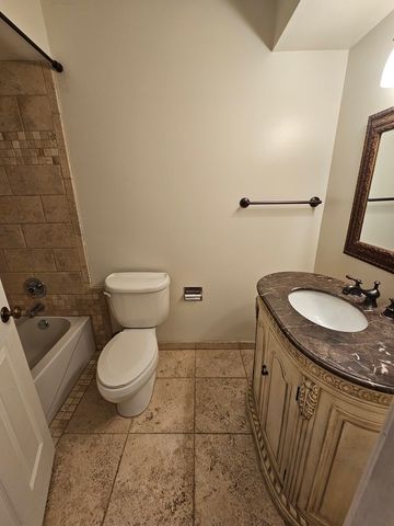 7666 S 88th Court, Justice, IL 60458