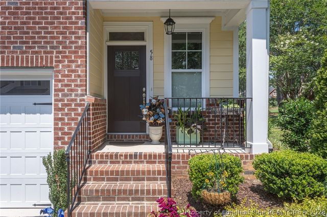 58 Hawk Ridge Drive, Spring Lake, NC 28390
