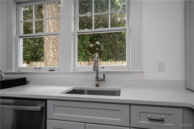 2010 Paul W Bryant, Tuscaloosa, AL 35401