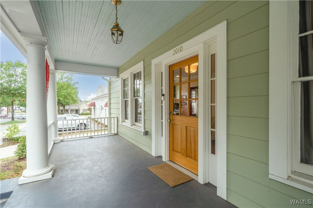 2010 Paul W Bryant, Tuscaloosa, AL 35401