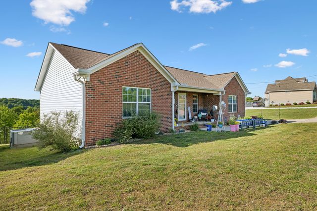 329 Murrell Rd, Dickson, TN 37055