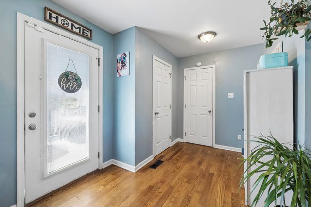 329 Murrell Rd, Dickson, TN 37055